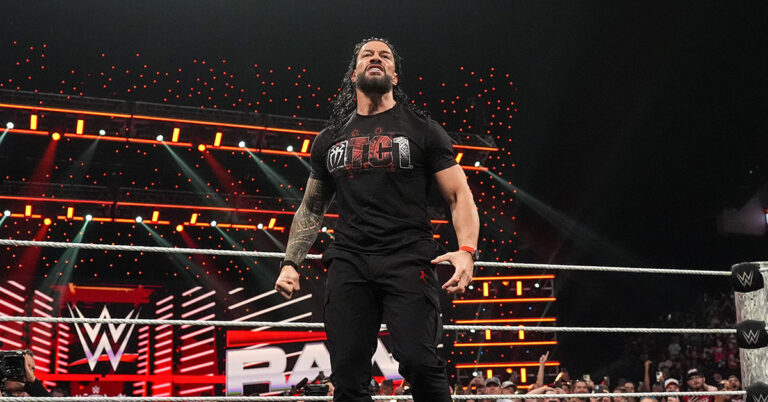 Roman Reigns making his dramatic SummerSlam return to WWE in 2025