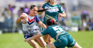 Florina Laulaʻau Liufau playing women’s rugby, representing Island City Media sports coverage.