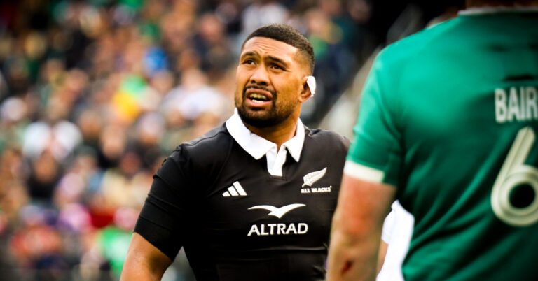 Ardie Savea of the New Zealand All Blacks looks on during the Gallagher Cup rugby match against Ireland at Soldier Field in Chicago, 2025.