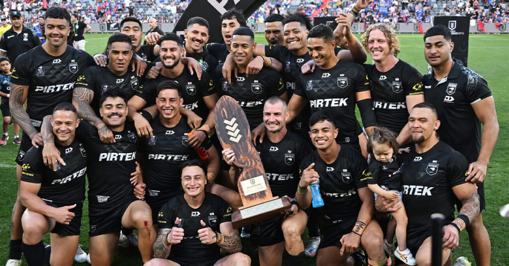 New Zealand Kiwis rugby league team celebrating with Pacific Cup trophy after 36-14 win over Toa Samoa in 2025 Pacific Championships Final at CommBank Stadium
